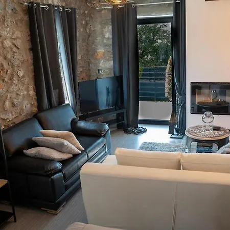 Triantos Guesthome شقة تريبوليس