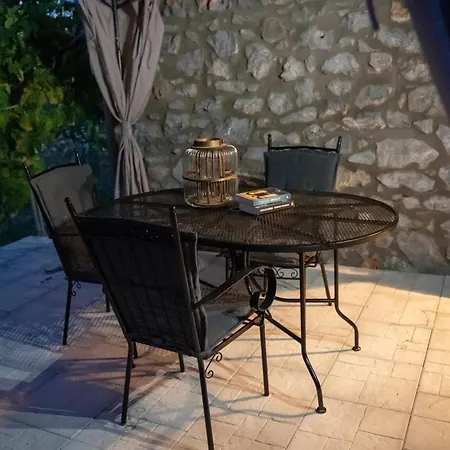 Triantos Guesthome * Trípoli