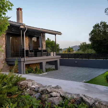 Triantos Guesthome *