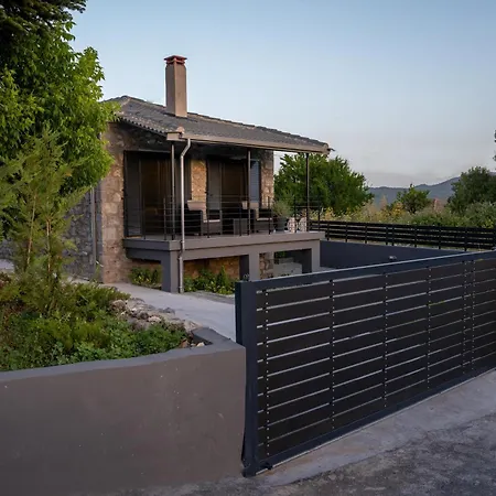 Apartman Triantos Guesthome Trípoli