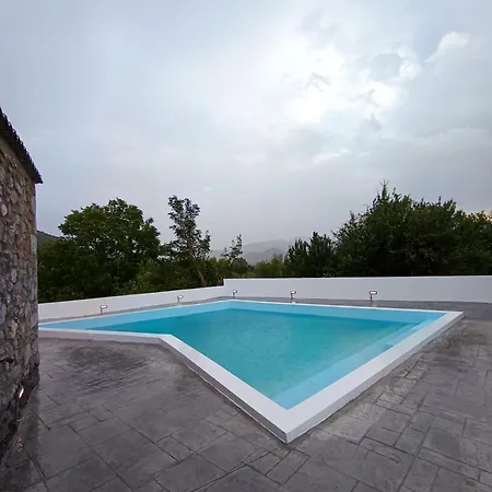 Daire Triantos Guesthome