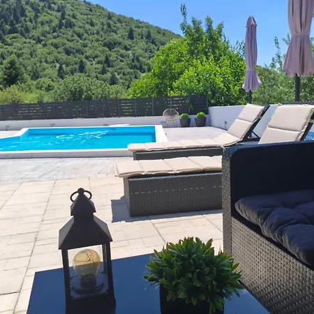 Triantos Guesthome * تريبوليس