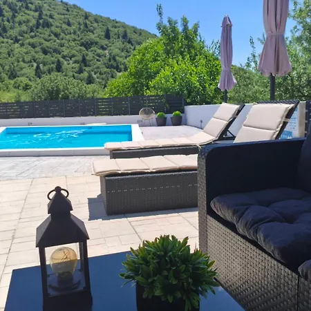 Triantos Guesthome شقة