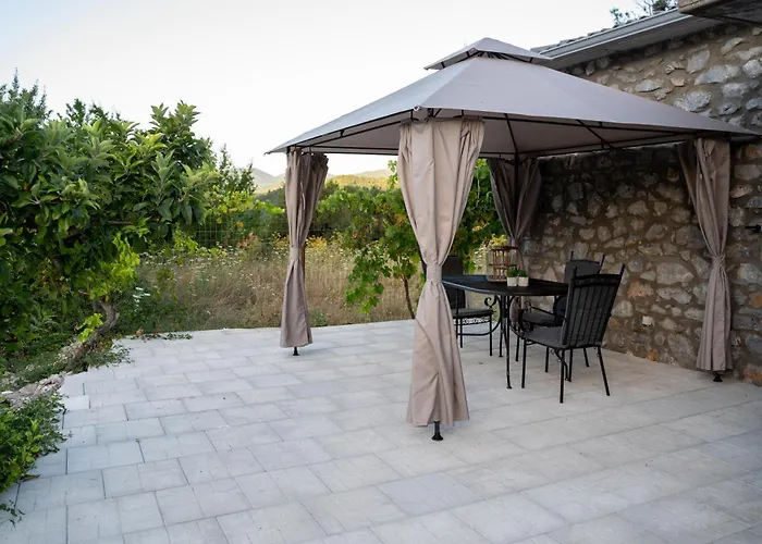 Triantos Guesthome Appartamento Tripoli