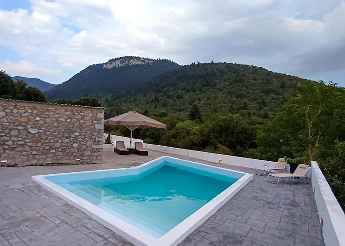 Triantos Guesthome トリポリス